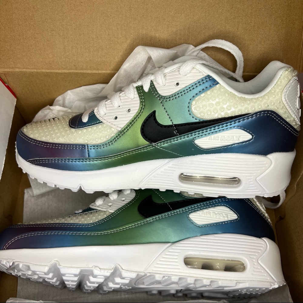Nike Air Max Bubble Pack Grade School 6Y NWT, unique bubble wrap texture